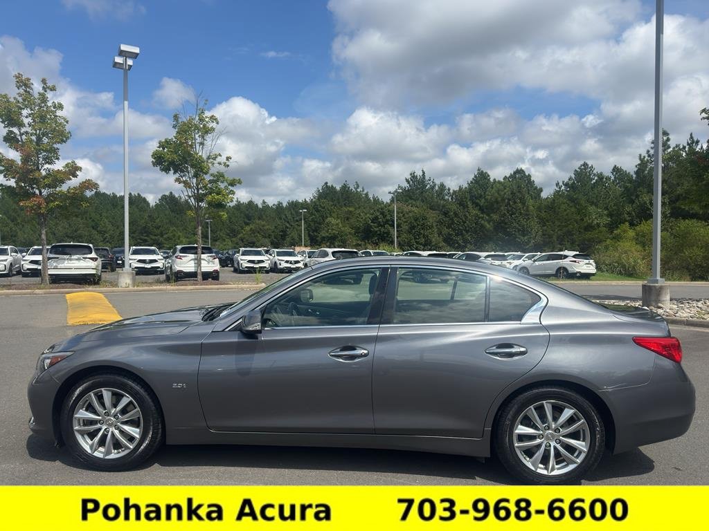 Used 2017 INFINITI Q50 2.0t w/ Moonroof Package AWD/4WD image 4
