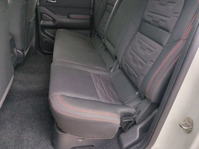 Used 2025 Nissan Frontier PRO-4X w/ Black Accent Package AWD/4WD image 15