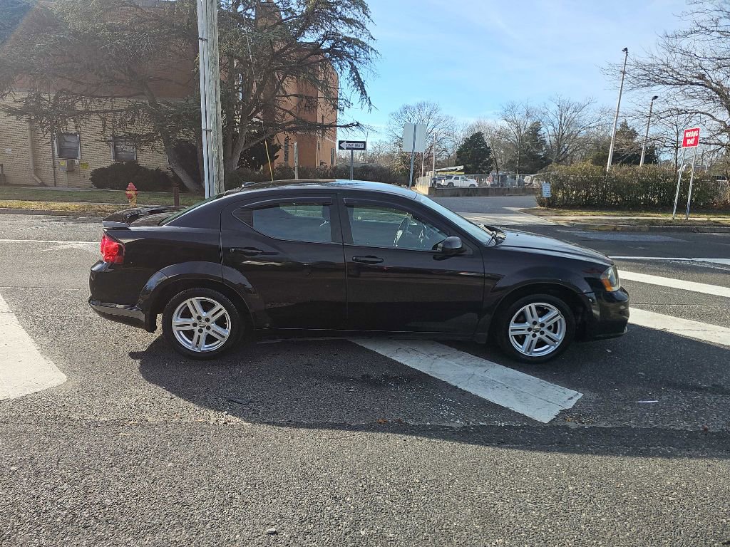 Used 2013 Dodge Avenger SXT