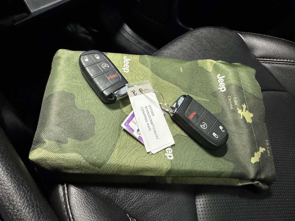 Used 2023 Jeep Compass Limited w/ Sun and Sound Group image 26