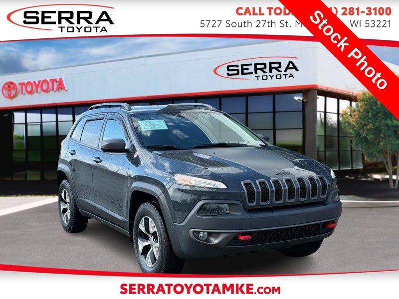 Used 2017 Jeep Cherokee Trailhawk image 1