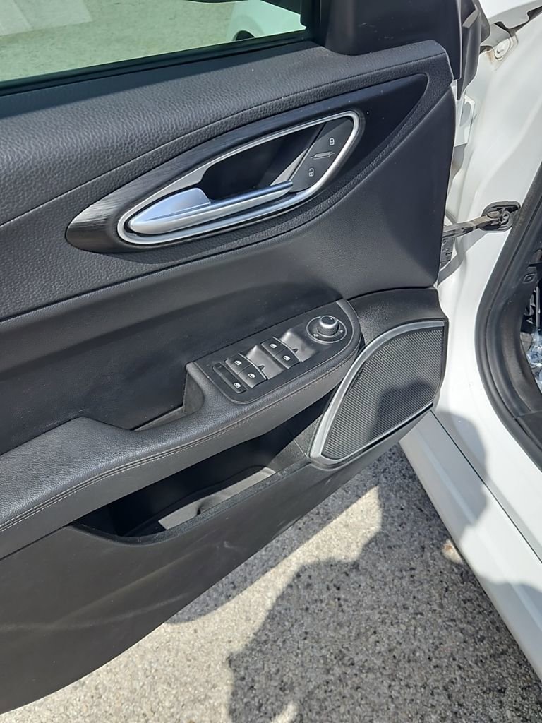 Used 2018 Alfa Romeo Giulia image 11