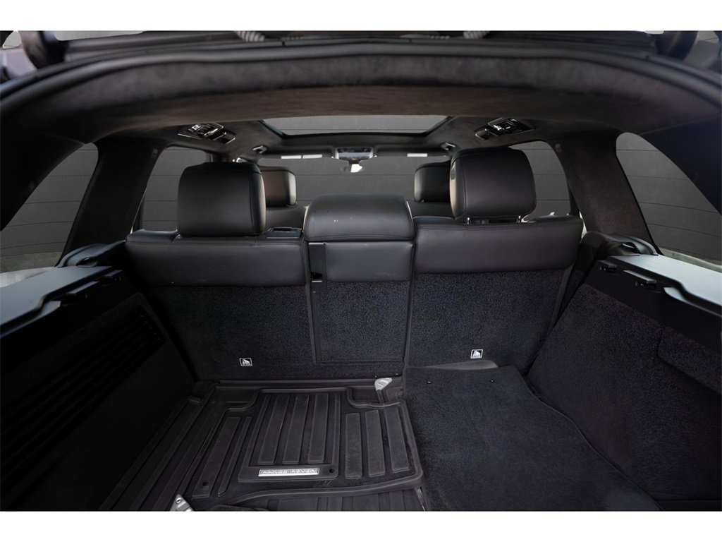 Used 2020 Land Rover Range Rover HSE image 18