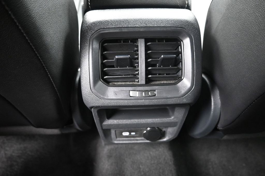 Used 2023 Volkswagen Tiguan SE R-Line FWD image 31