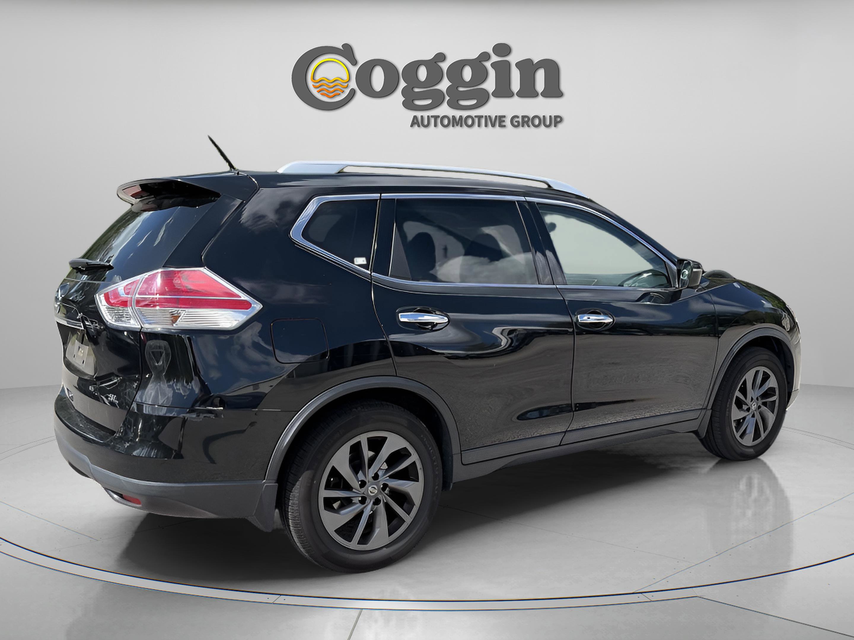 Used 2016 Nissan Rogue SL w/ SL Premium Package FWD image 3