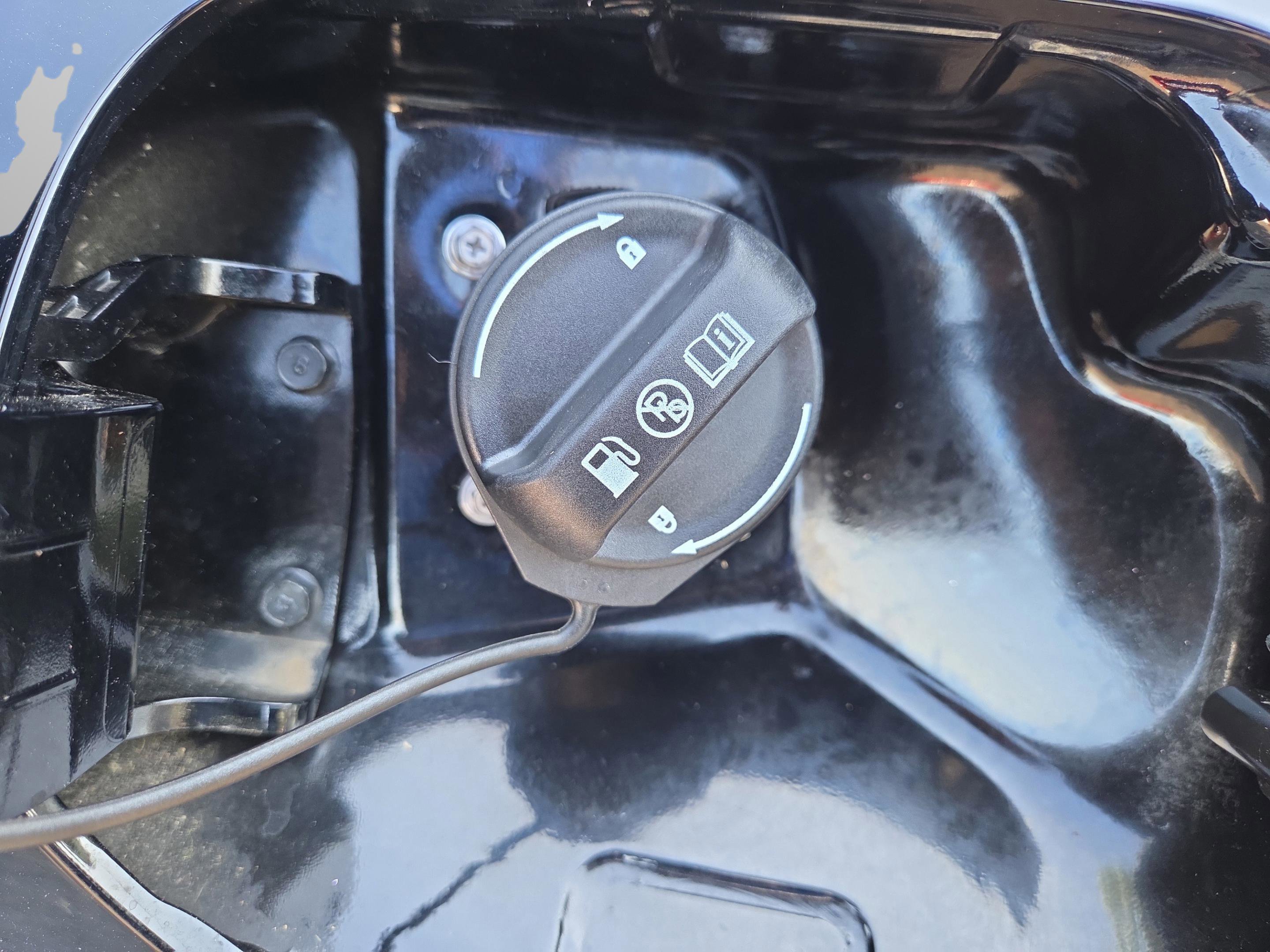 Used 2025 Kia K4 LXS image 31