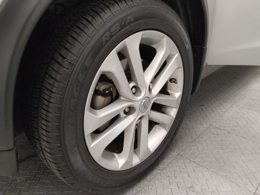 Used 2017 Nissan Juke S FWD image 31