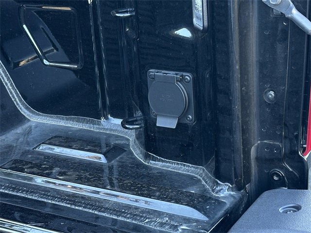 Used 2025 Chevrolet Silverado 1500 RST image 27