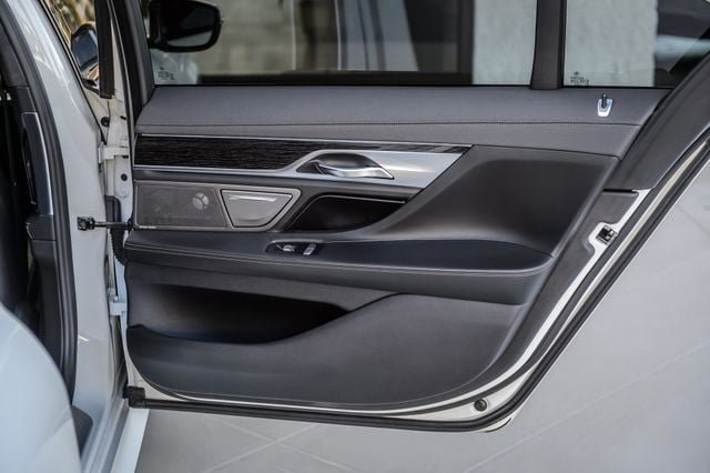 Used 2017 BMW 740i RWD image 56