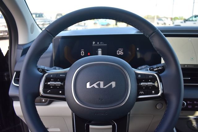 New 2026 Kia Carnival EX FWD image 35