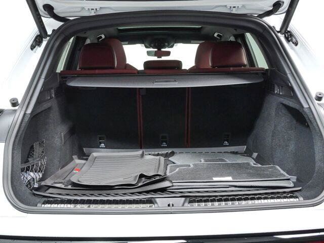 New 2026 Audi SQ5 Prestige AWD/4WD image 2