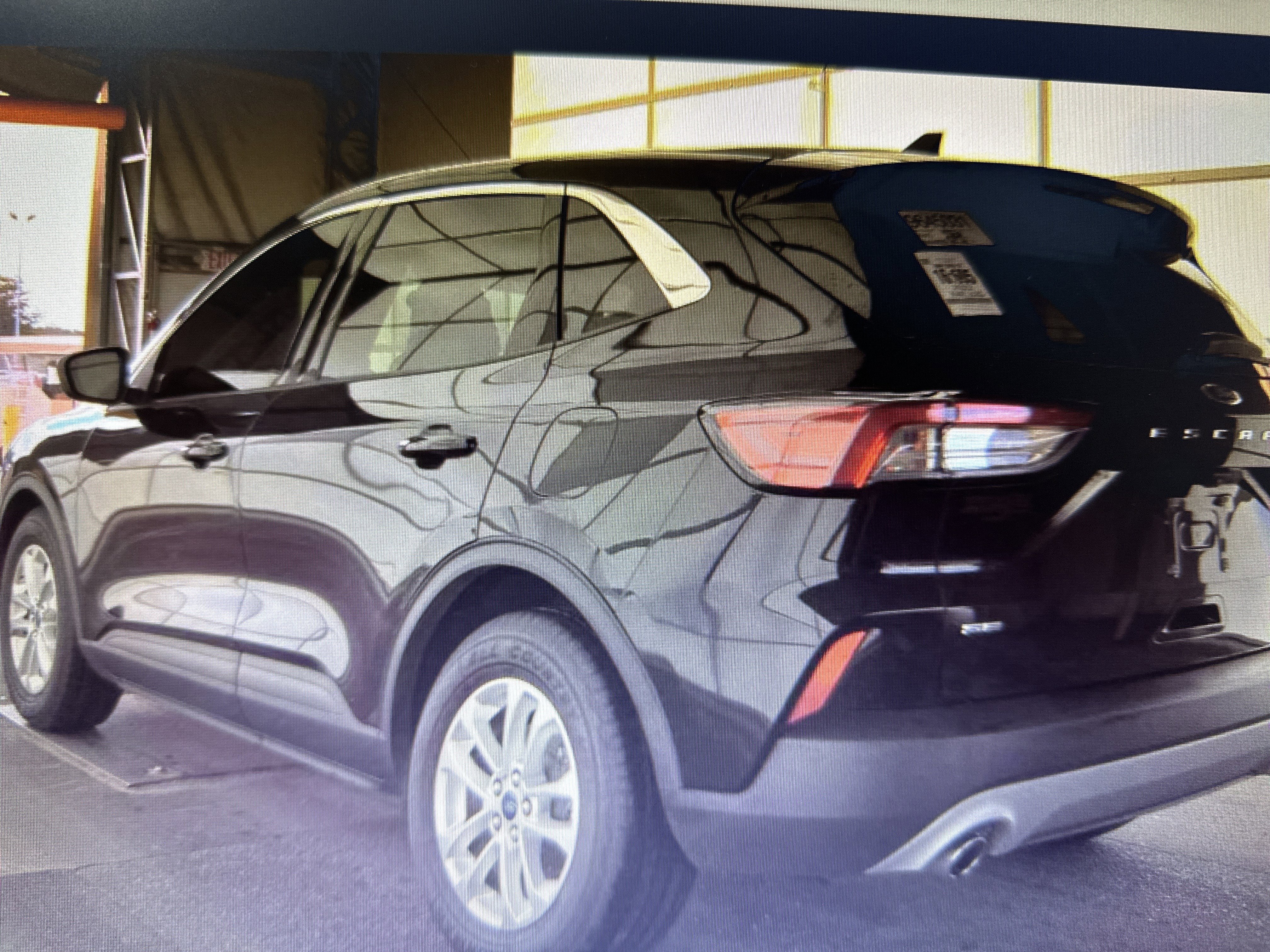 Used 2022 Ford Escape SE image 18