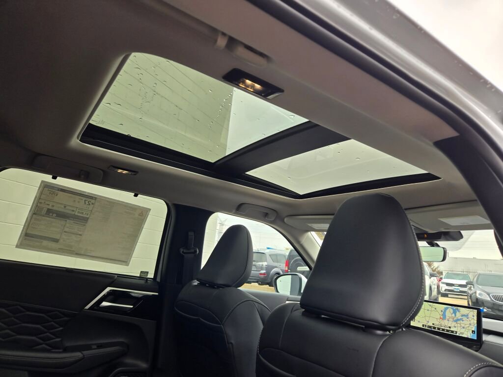 New 2026 Mitsubishi Outlander SEL AWD/4WD image 9
