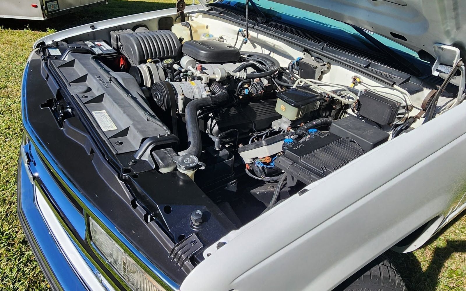 Used 2000 Chevrolet Silverado 3500 2WD Crew Cab image 7