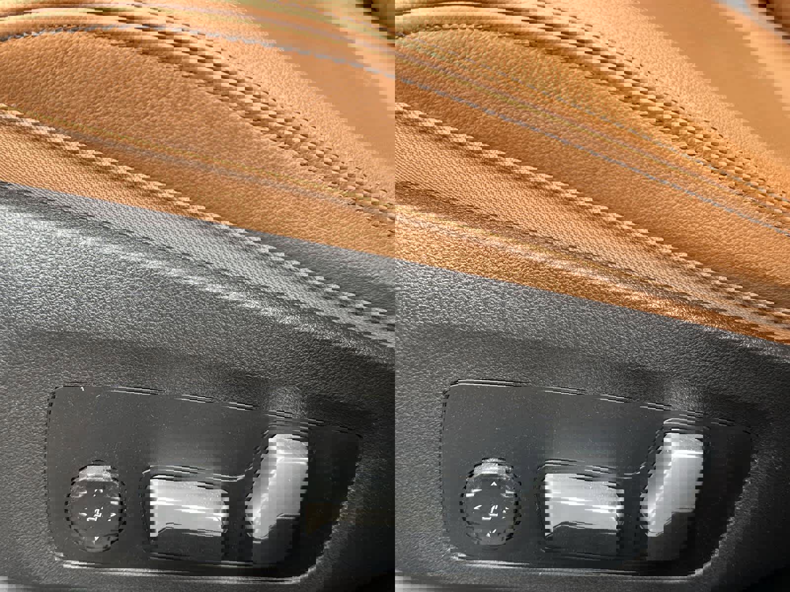 Used 2023 BMW X3 xDrive30i w/ Premium Package image 14