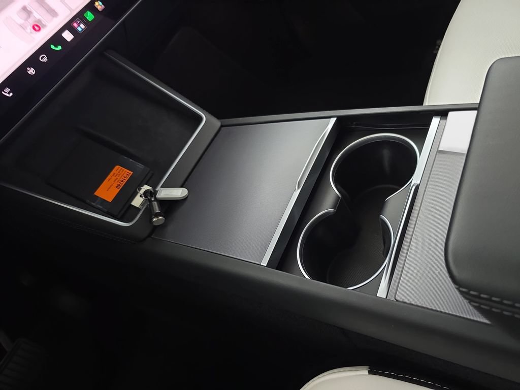 Used 2026 Tesla Model Y AWD image 24