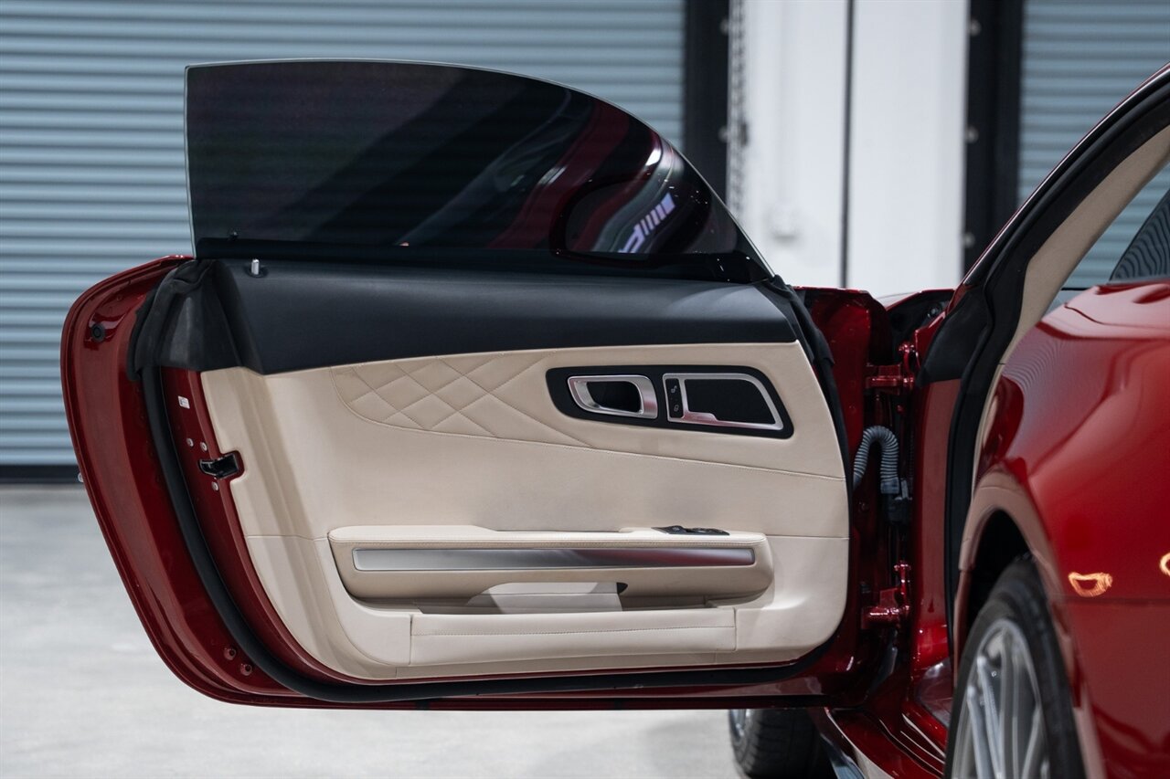 Used 2020 Mercedes-Benz AMG GT C image 22
