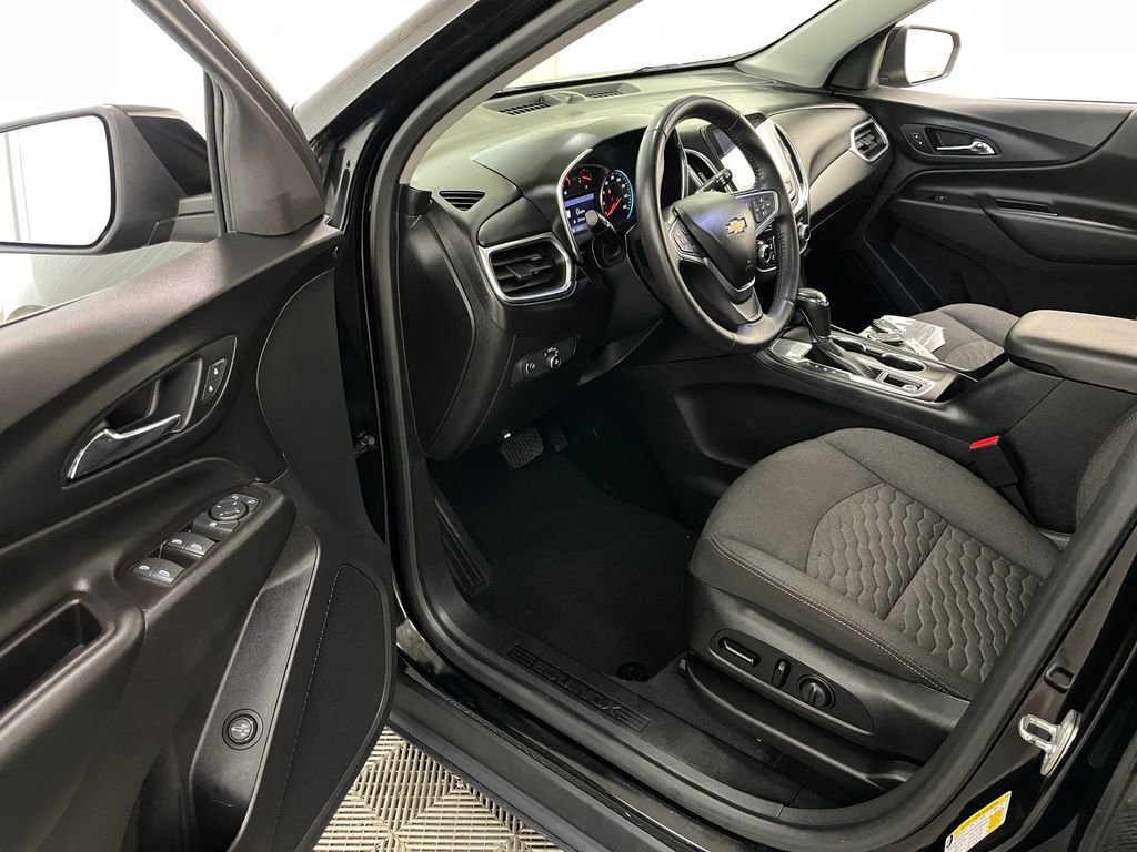 Used 2019 Chevrolet Equinox LT FWD image 23