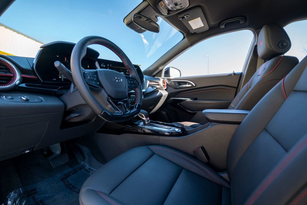 Certified 2026 Chevrolet Trax RS image 5