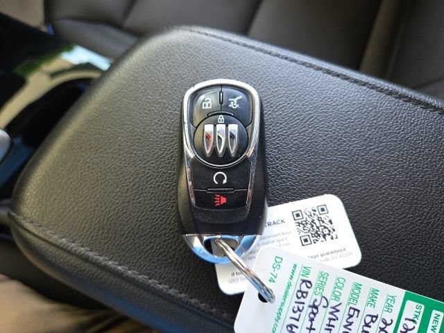 Used 2024 Buick Envista Sport Touring w/ Convenience I Package FWD image 9