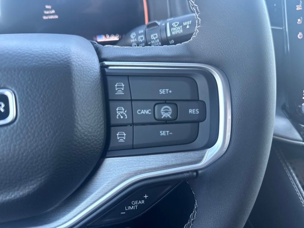 New 2026 Jeep Grand Wagoneer L Limited AWD/4WD image 16