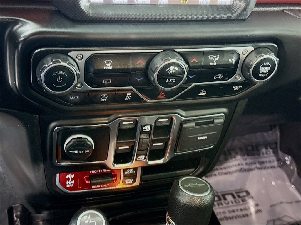 Used 2023 Jeep Gladiator Rubicon image 10