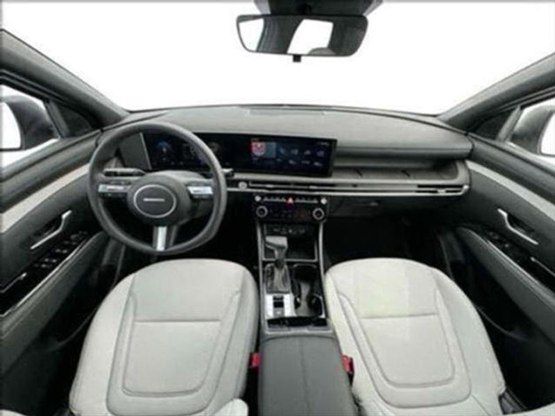 Certified 2025 Hyundai Santa Cruz SEL image 31