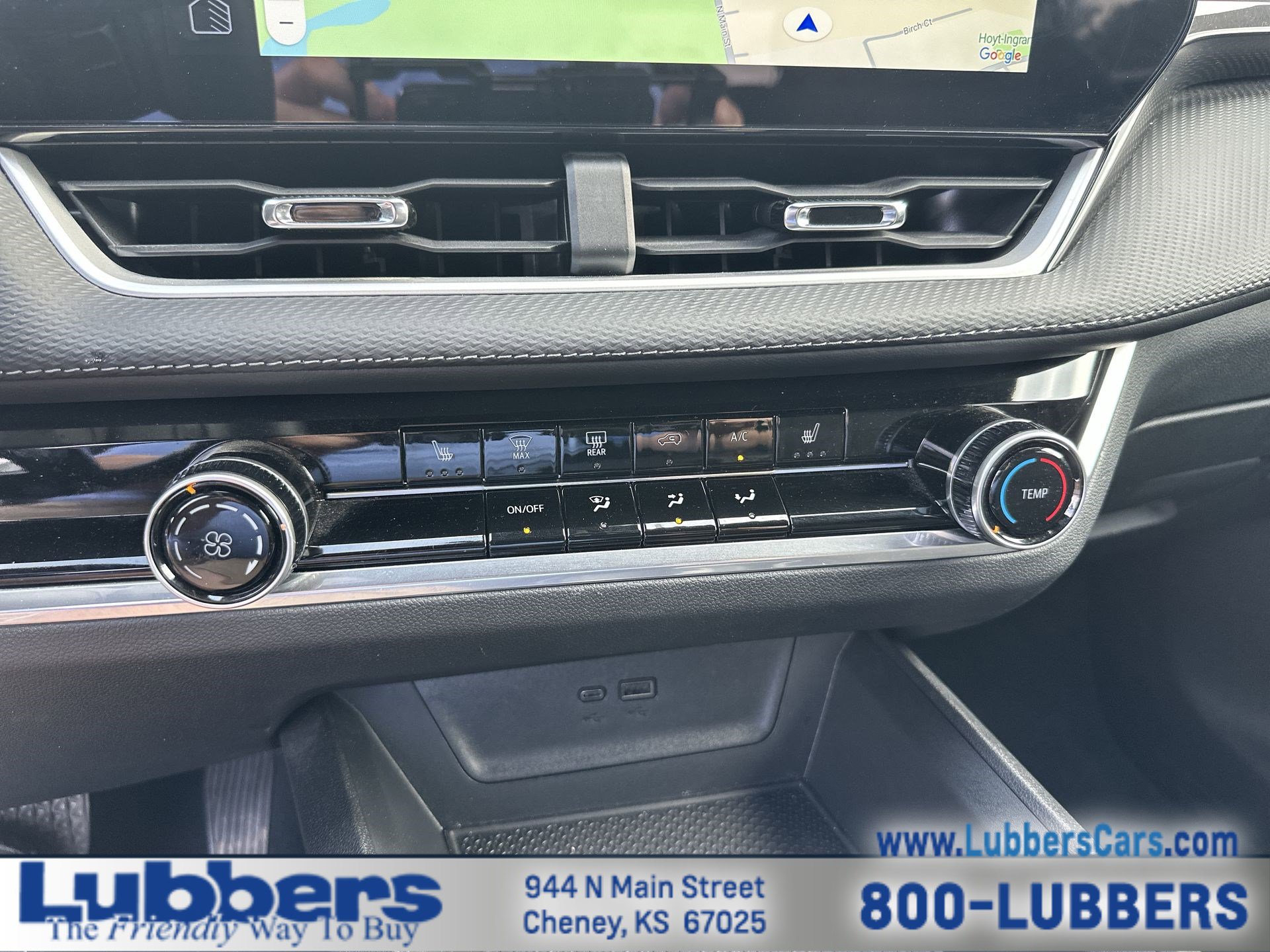 Used 2025 Chevrolet Equinox LT FWD image 18