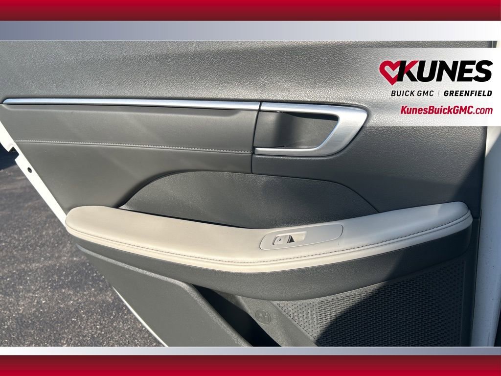 Used 2023 Hyundai Sonata Limited image 34