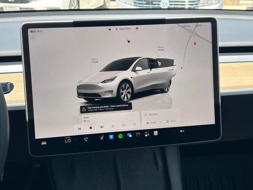Used 2024 Tesla Model Y Long Range AWD/4WD image 18