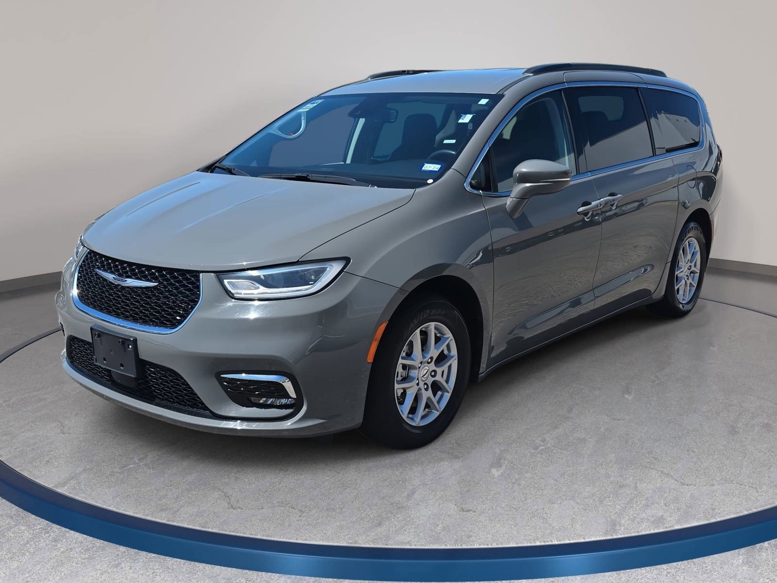 Used 2022 Chrysler Pacifica Touring-L FWD image 1