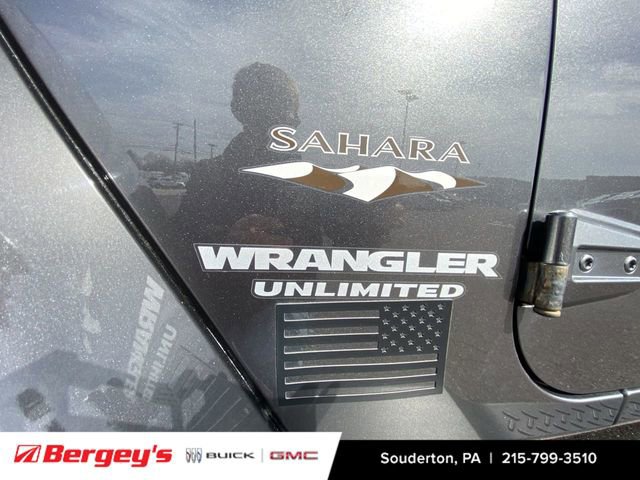 Used 2016 Jeep Wrangler Unlimited Sahara w/ Dual Top Group image 35