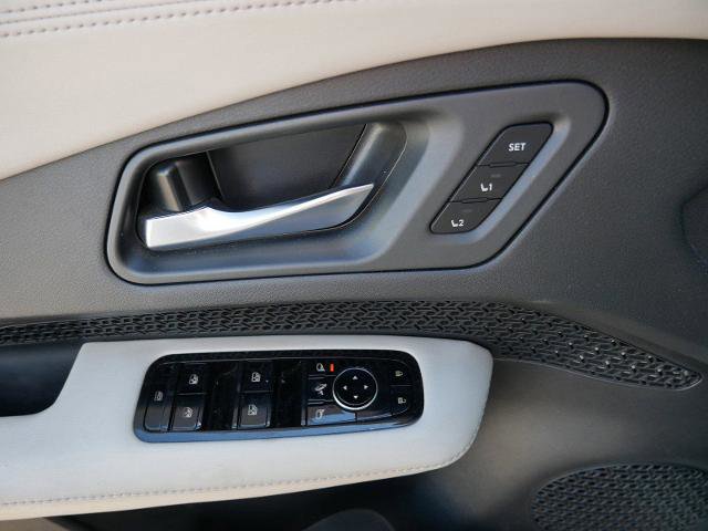 Certified 2023 Nissan Ariya FWD image 18