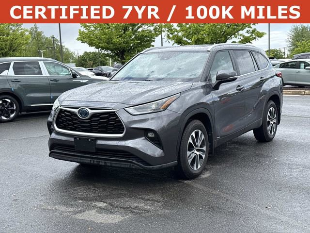 Used 2023 Toyota Highlander XLE AWD/4WD image 5
