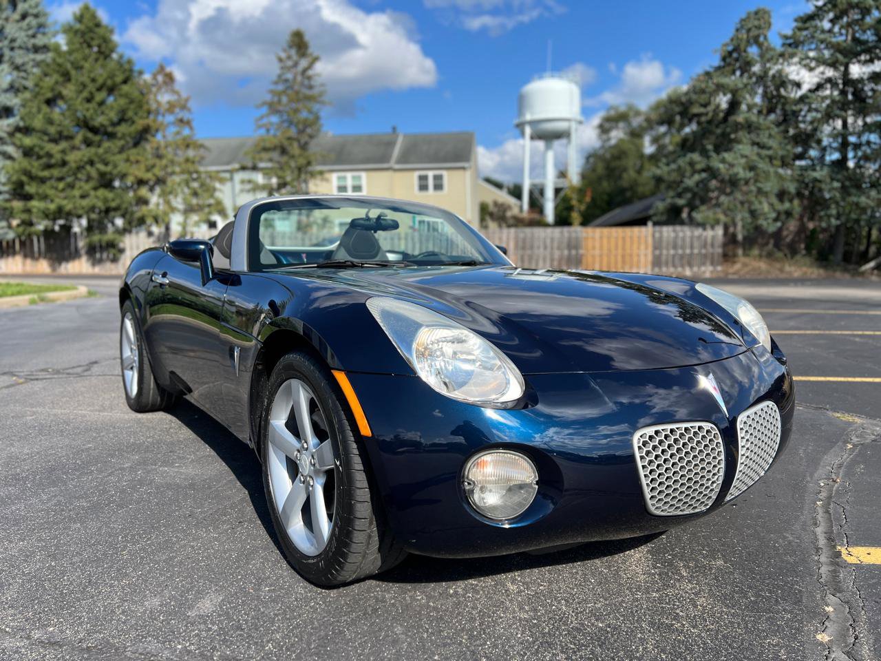 Used 2006 Pontiac Solstice Roadster w/ Power Package image 11