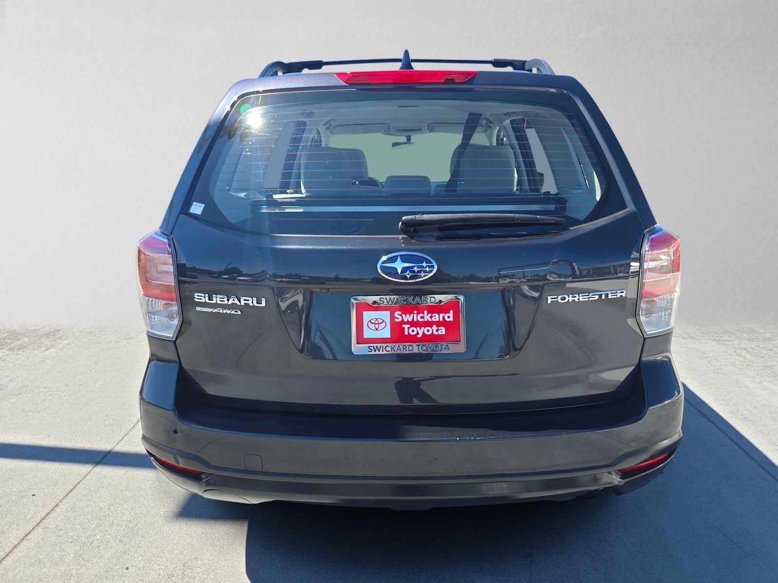 Used 2018 Subaru Forester 2.5i w/ Alloy Wheel Package AWD/4WD image 4
