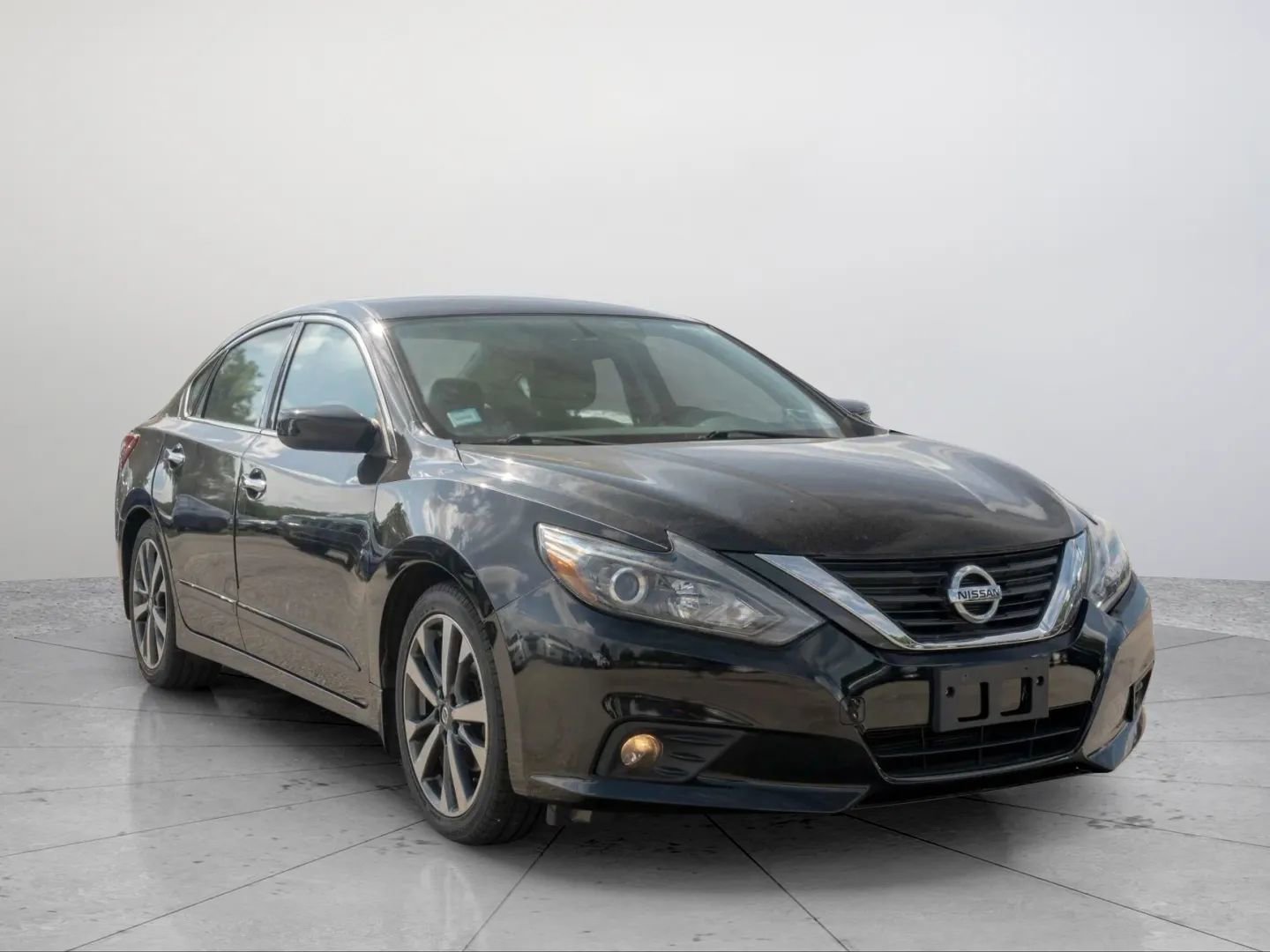 Used 2016 Nissan Altima 2.5 SR image 9