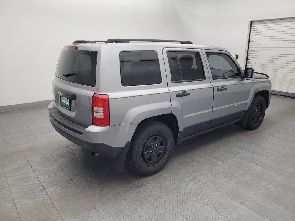 Used 2017 Jeep Patriot Sport FWD image 10