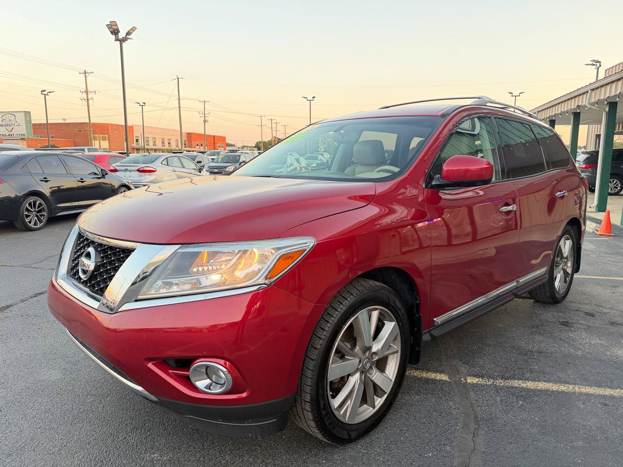 Used 2014 Nissan Pathfinder Platinum w/ Platinum Premium Package AWD/4WD image 7
