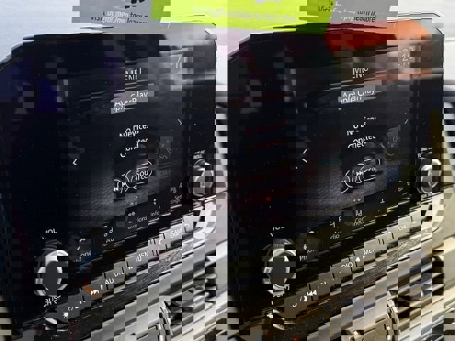 Used 2023 Nissan Pathfinder S image 20