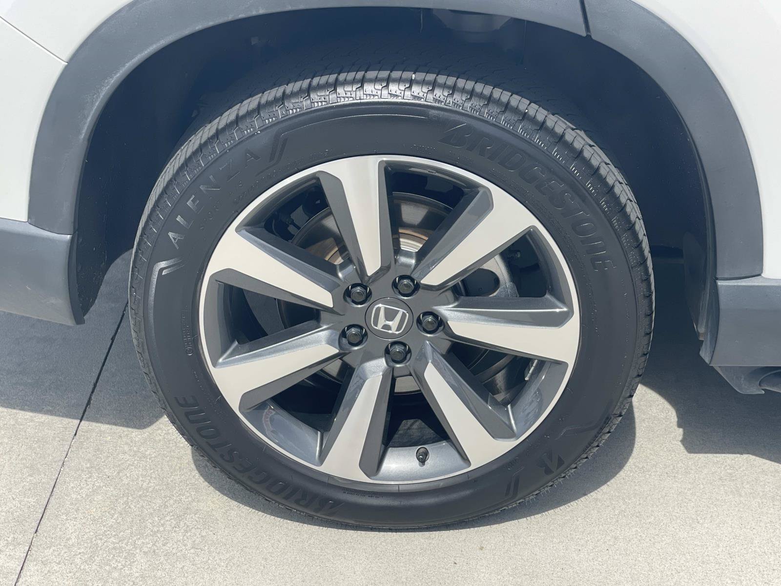 Certified 2025 Honda Pilot Elite image 31