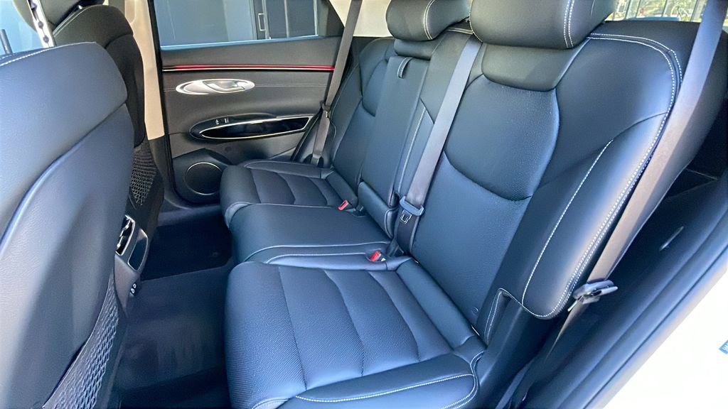 Used 2026 Genesis GV70 2.5T image 16