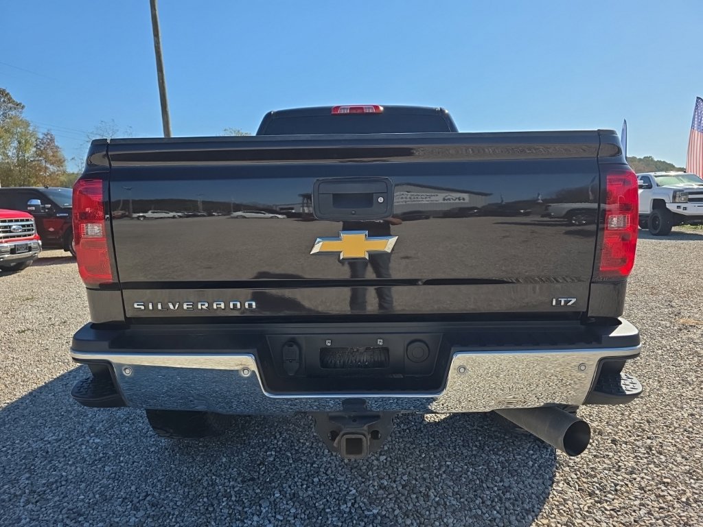 Used 2019 Chevrolet Silverado 2500 LTZ w/ Duramax Plus Package AWD/4WD image 7
