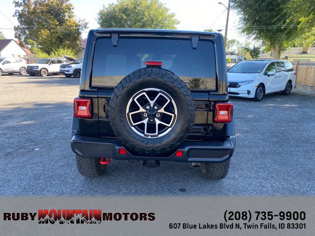 Used 2025 Jeep Wrangler Unlimited Rubicon AWD/4WD image 6