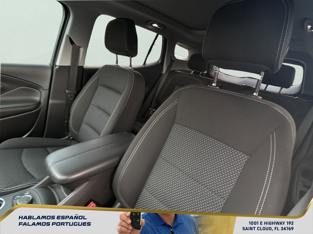 Used 2023 GMC Terrain SLE w/ Driver Convenience Package image 18