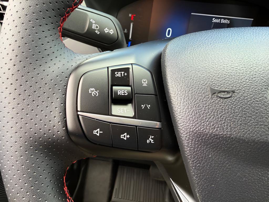 Used 2025 Ford Escape ST-Line w/ Tech Pack #1 AWD/4WD image 18