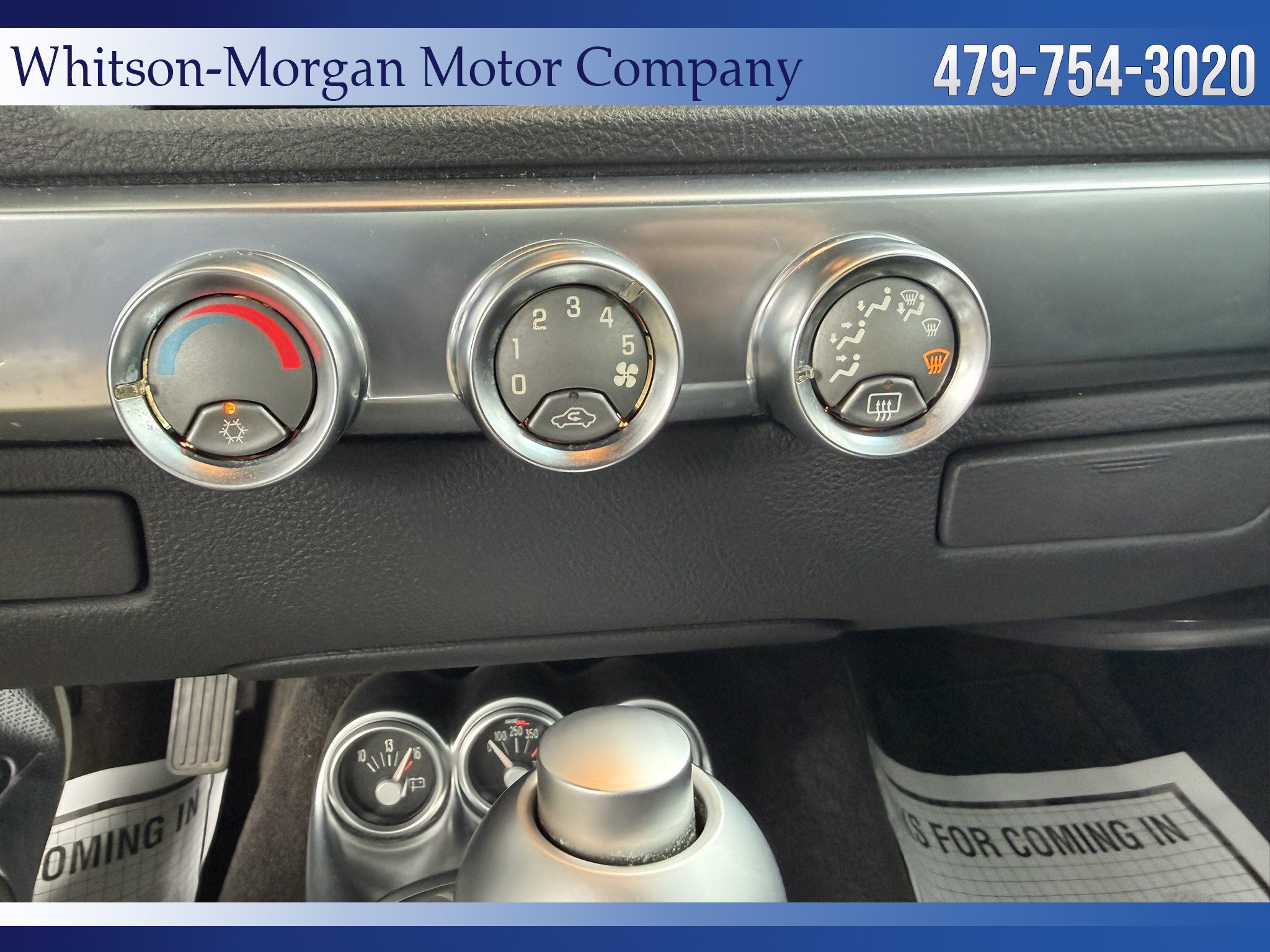 Used 2005 Chevrolet SSR w/ Preferred Equipment Group RWD image 19