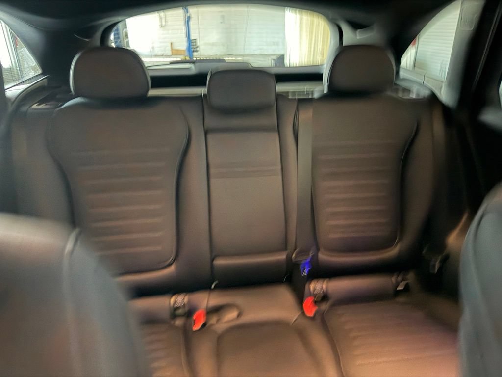 Used 2024 Mercedes-Benz GLC 43 AMG 4MATIC image 27