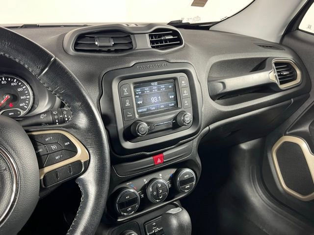 Used 2017 Jeep Renegade Latitude w/ Safety & Security Group image 19