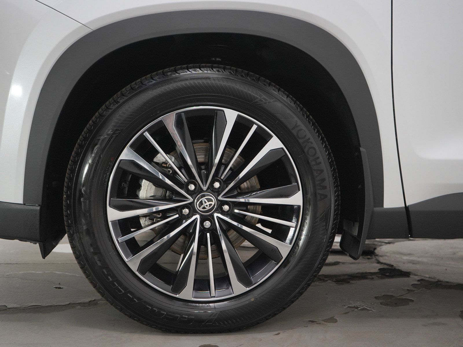 Used 2025 Toyota Grand Highlander AWD Hybrid image 31